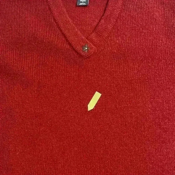 Woolrich 100% Wool Red V Neck Embroidered Woman’s Sweater Size Small.  “Ruby”. - Picture 12 of 13